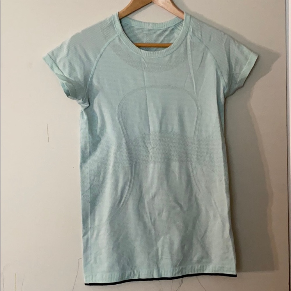 green lululemon swiftly tee size 8 short sleeve